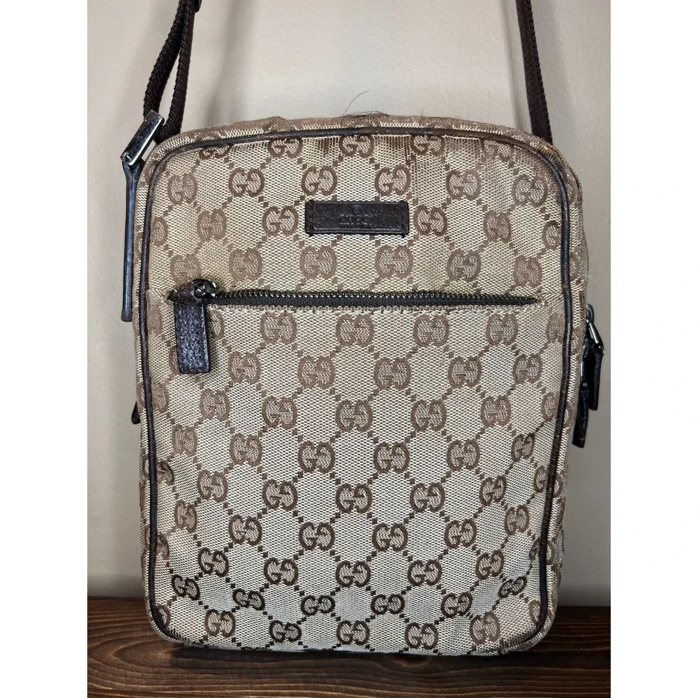 Gucci GG Canvas Messenger Bag - Picture 1 of 9
